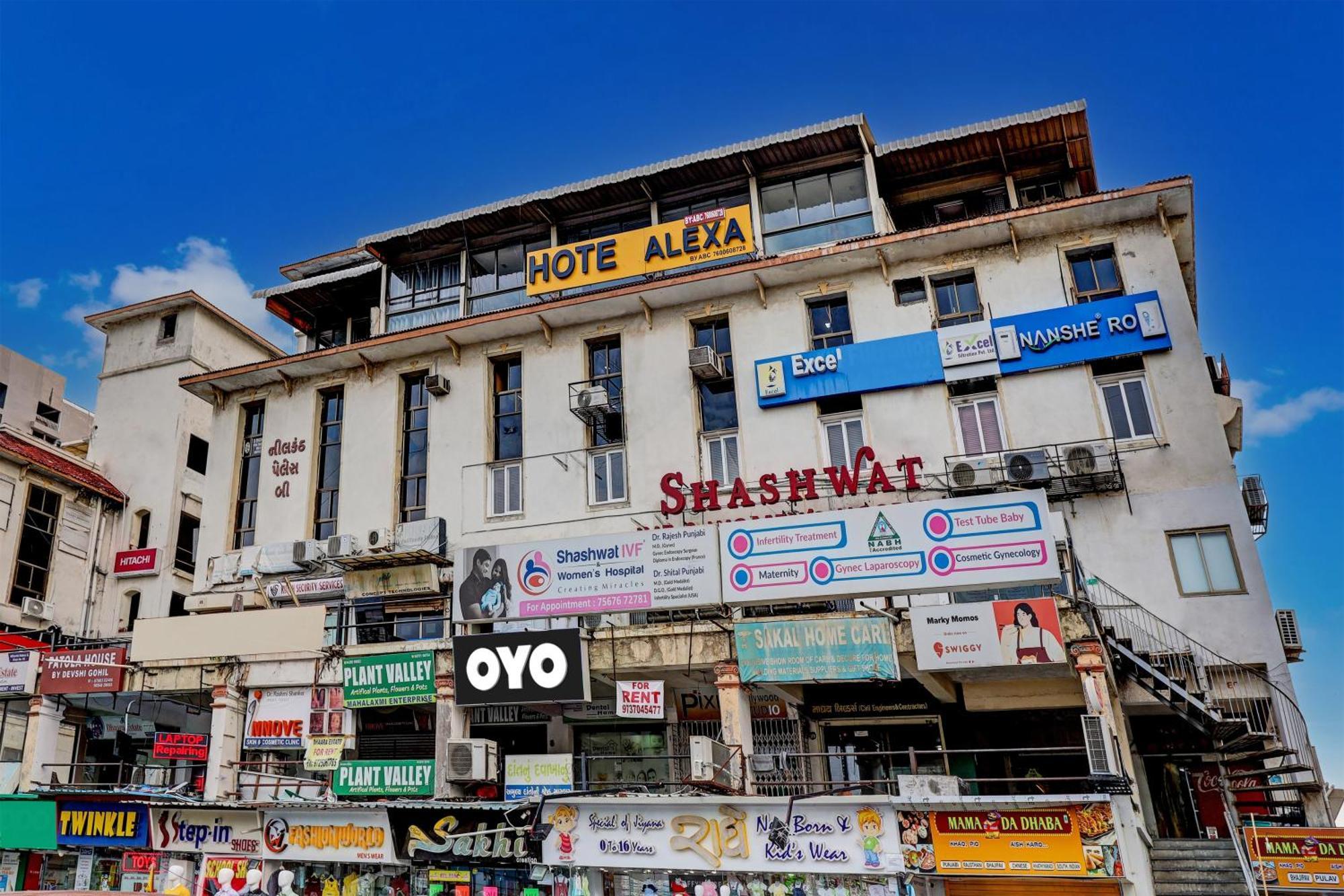 Hotel O Alexa أحمد أباد المظهر الخارجي الصورة